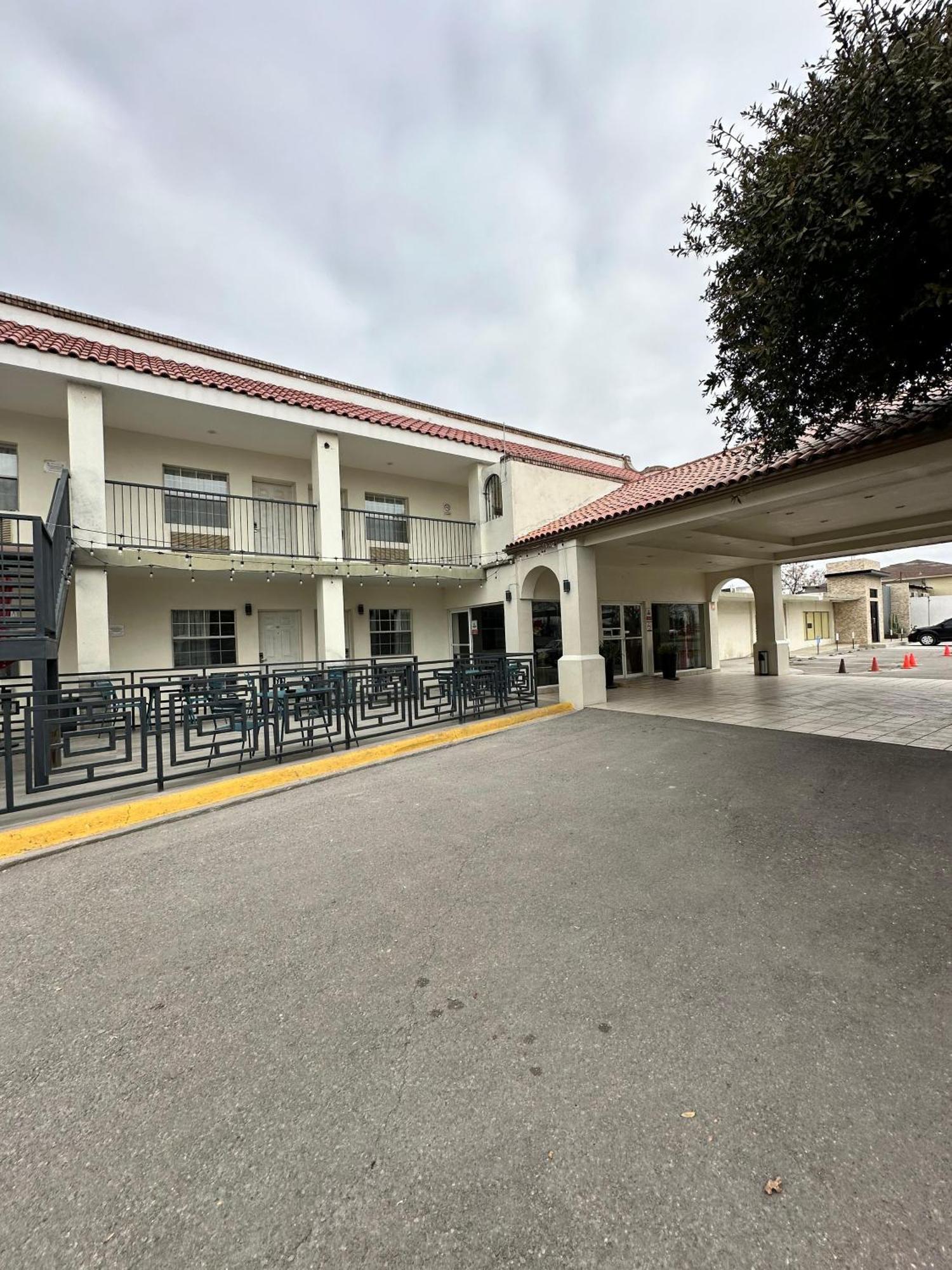 Hotel Quinta San Carlos Inn Manuel Valdez Eksteriør bilde